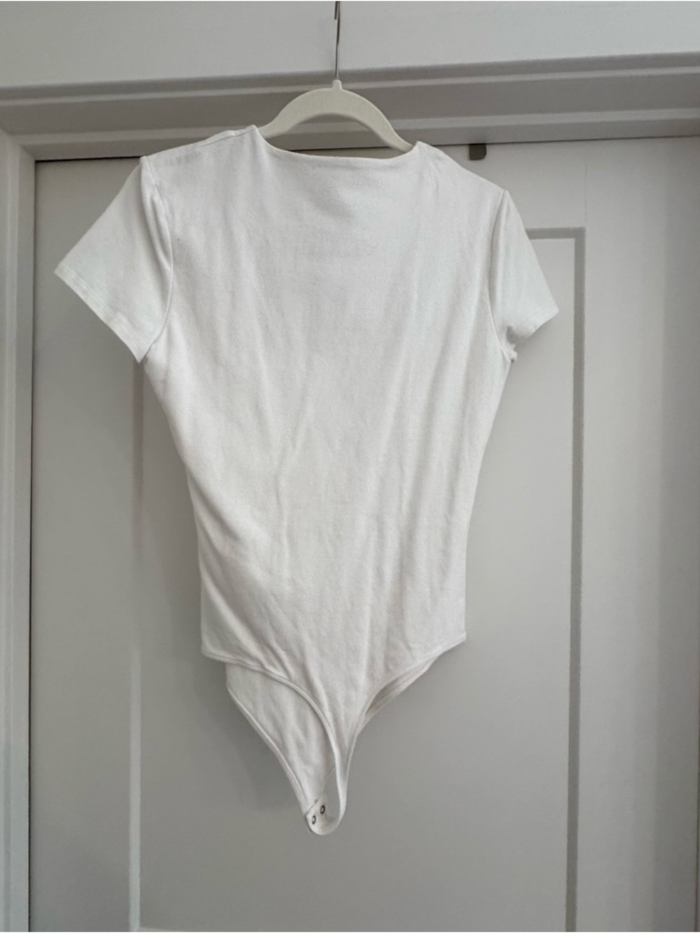 Abercrombie and Fitch White Bodysuit - Picture 2 of 3